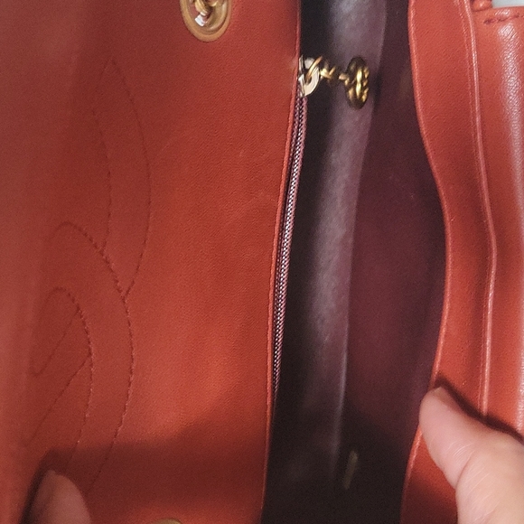 CHANEL Diana - Picture 8 of 12